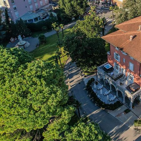 Amadria Park Hotel Sveti Jakov Опатия Екстериор снимка