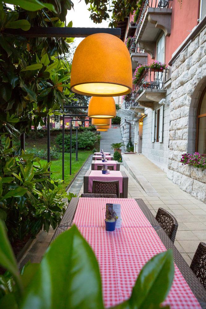 Amadria Park Hotel Sveti Jakov Опатия Екстериор снимка
