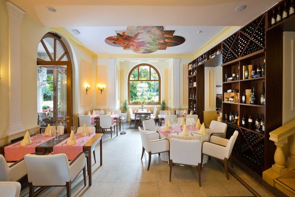 Amadria Park Hotel Sveti Jakov Опатия Екстериор снимка