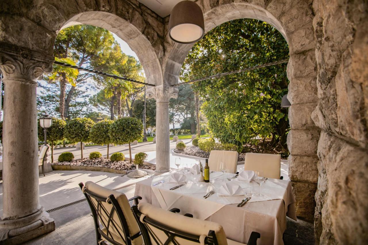 Amadria Park Hotel Sveti Jakov Опатия Екстериор снимка