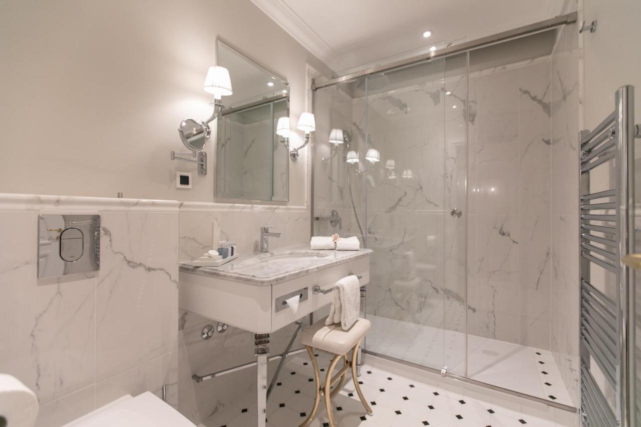 Amadria Park Hotel Sveti Jakov Опатия Екстериор снимка